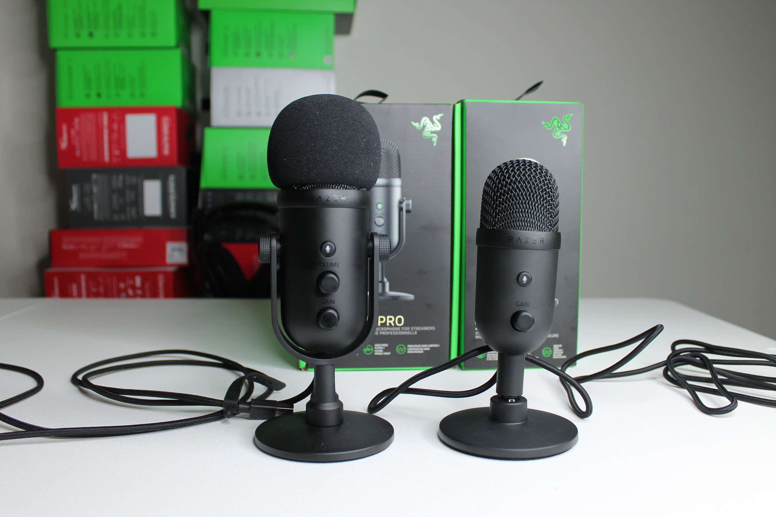 Razer Seiren V2 Pro vs Seiren V2 X — Stream Tech Reviews by BadIntent